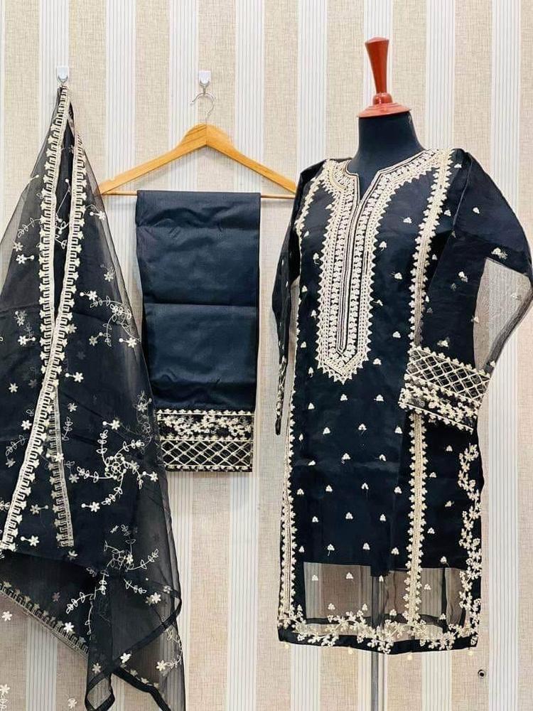 3 Pcs Women's Stitched Embroidered Suit