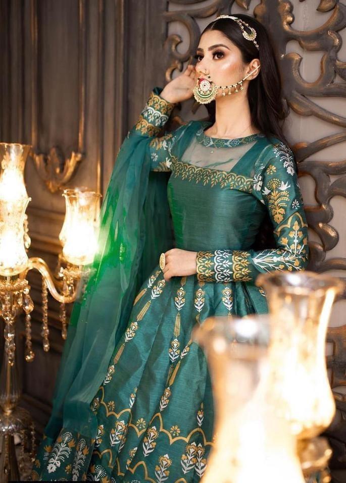 3 Pcs Women's Stitched Silk Embroidered Maxi Suit