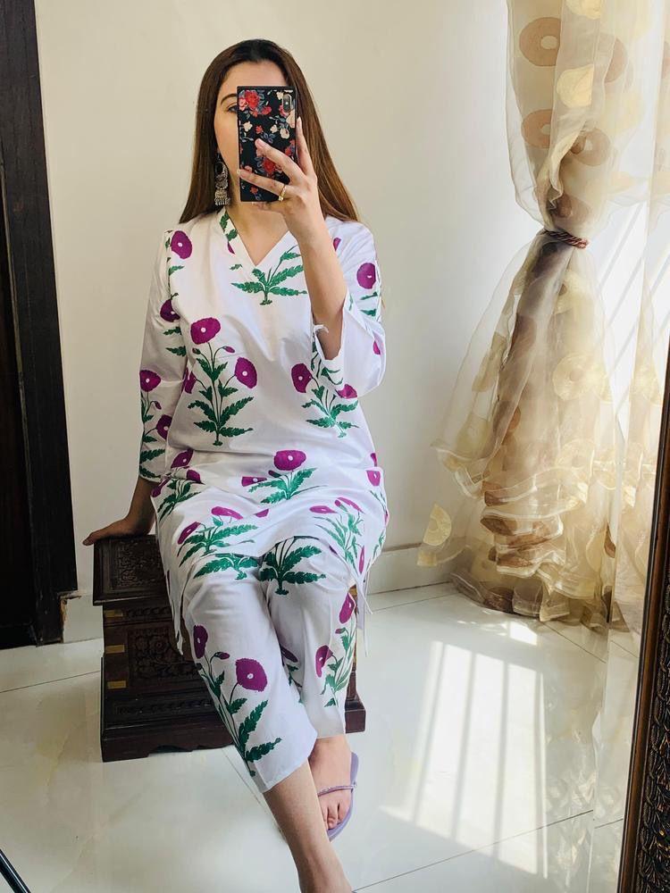 2 Pcs Women's Stitched Linen Block Printed Shirt And Trouser