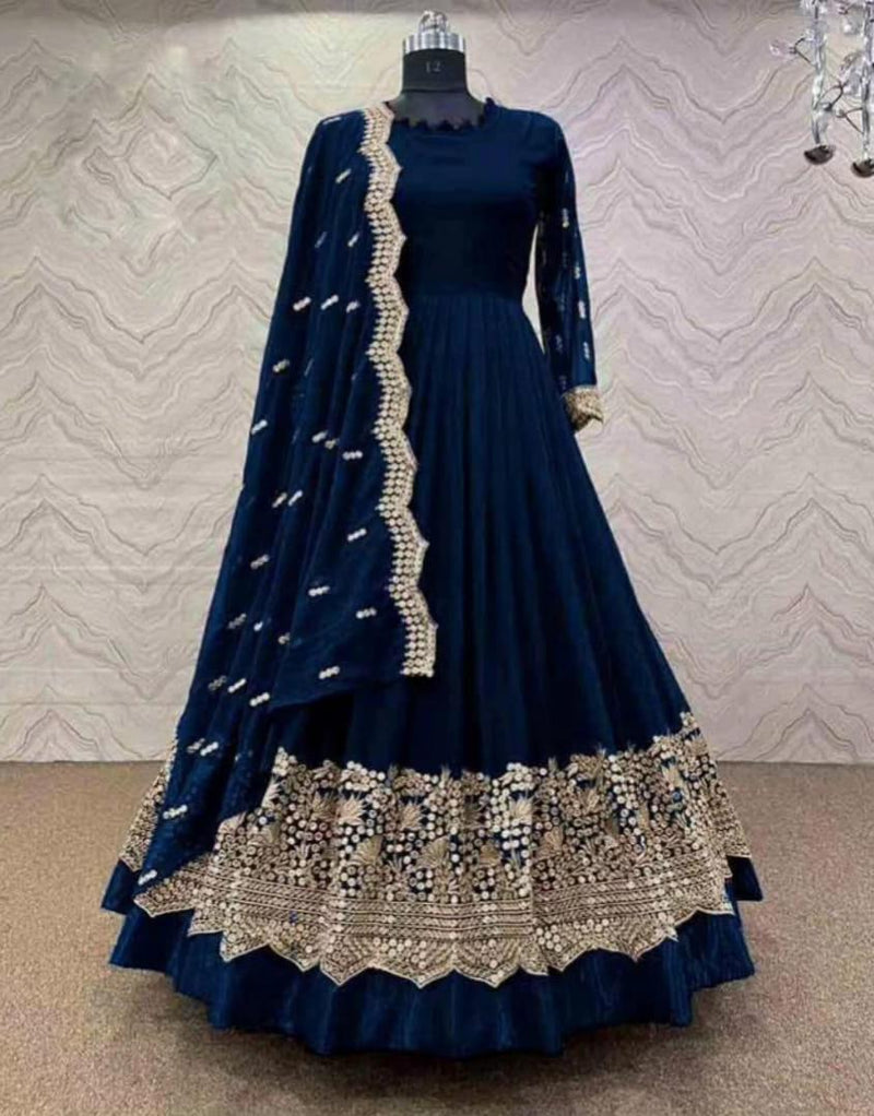 3 Pcs Women's Stitched Embroidered Maxi Suit